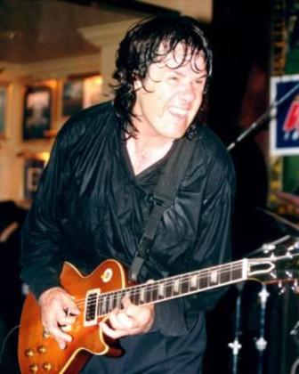 20110207081735-gary-moore.jpg